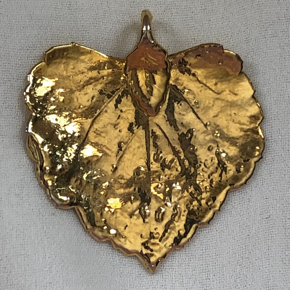 Vintage Gold Dipped Leaf Heart Necklace Pendant - image 3